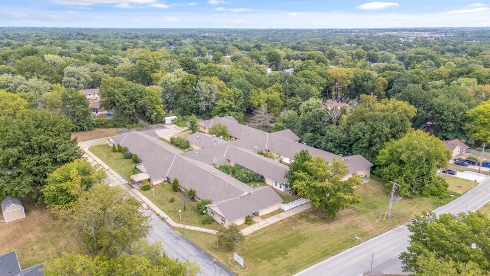 More Photos Of 724 NE 79th Ter, Kansas City Skilled Nursing Facility For Sale