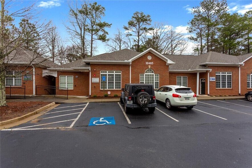 More Photos Of 10405 Old Alabama Connector Rd, Alpharetta Medical For Lease