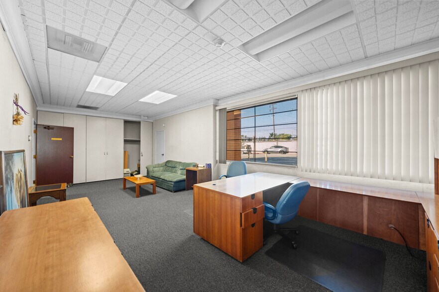 More Photos Of 9200 Lower Azusa Rd, Rosemead Warehouse For Sale