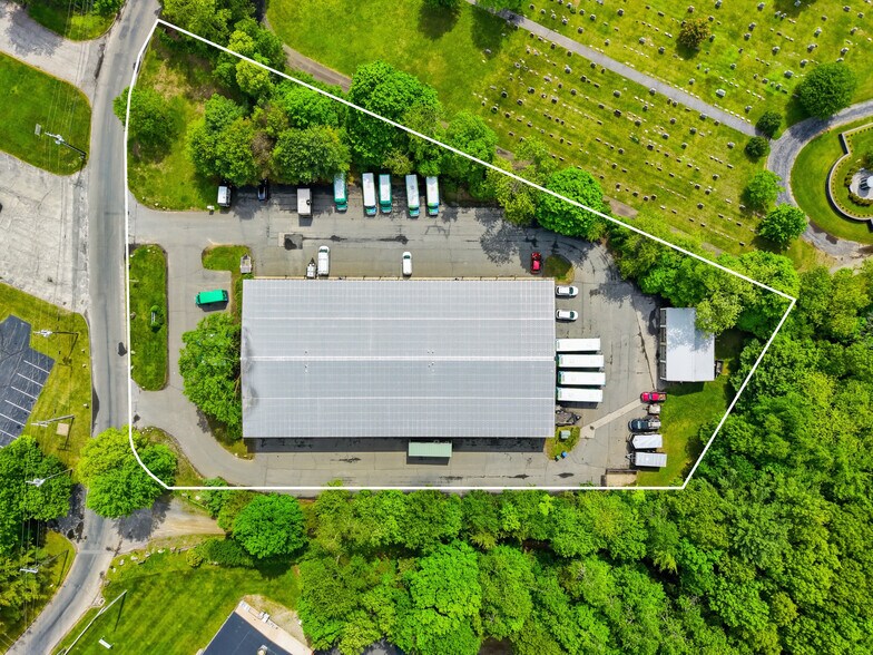 More Photos Of 17 Industrial Park, Centerbrook Service For Sale