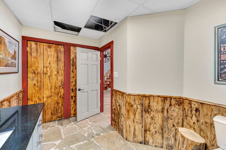 More Photos Of 1959 Old Route 17, Roscoe Storefront Retail Residential For Sale