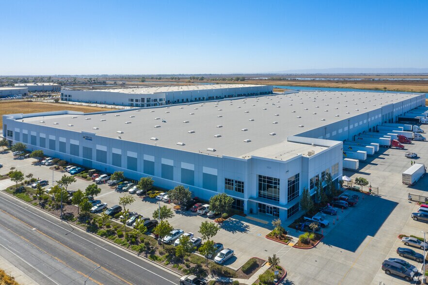 More Photos Of 3600 Massie Ct, West Sacramento Warehouse For Lease