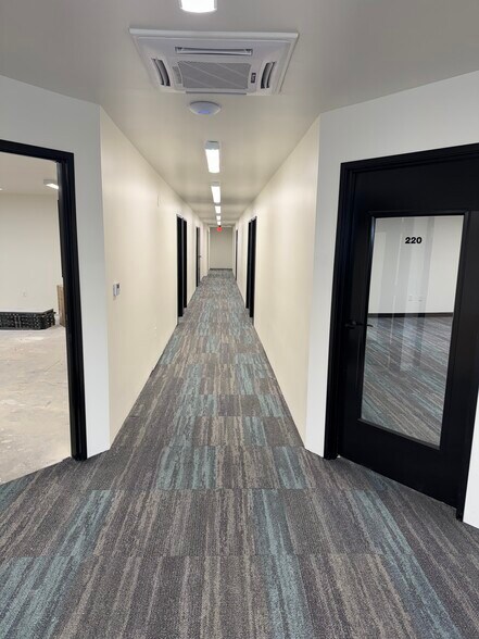 More Photos Of 1551 S Commerce St, Las Vegas Storefront For Lease