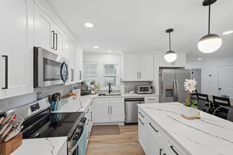 More Photos Of , Canton Flex For Sale