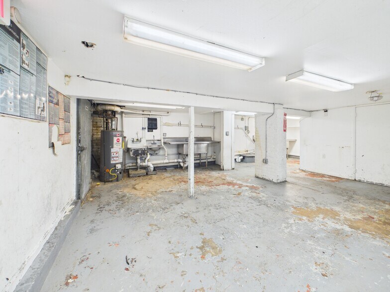 More Photos Of 3322-3324 Georgia Ave NW, Washington Storefront For Sale