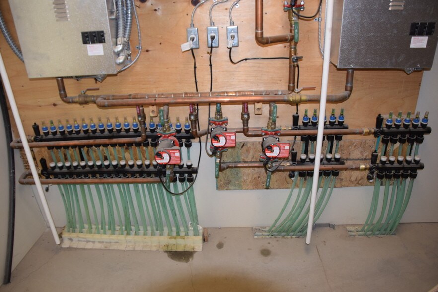 More Photos Of 13545 Bassett Ln, Williston Warehouse For Sale