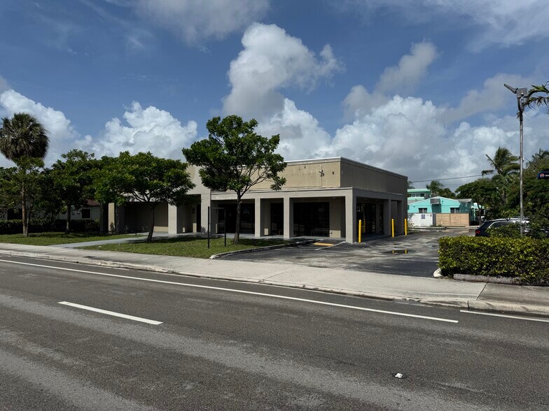 More Photos Of 1722 N Federal Hwy, Hollywood General Retail For Lease