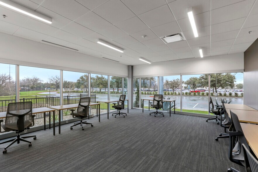 More Photos Of 2451 W Grapevine Mills Cir, Grapevine Coworking Space