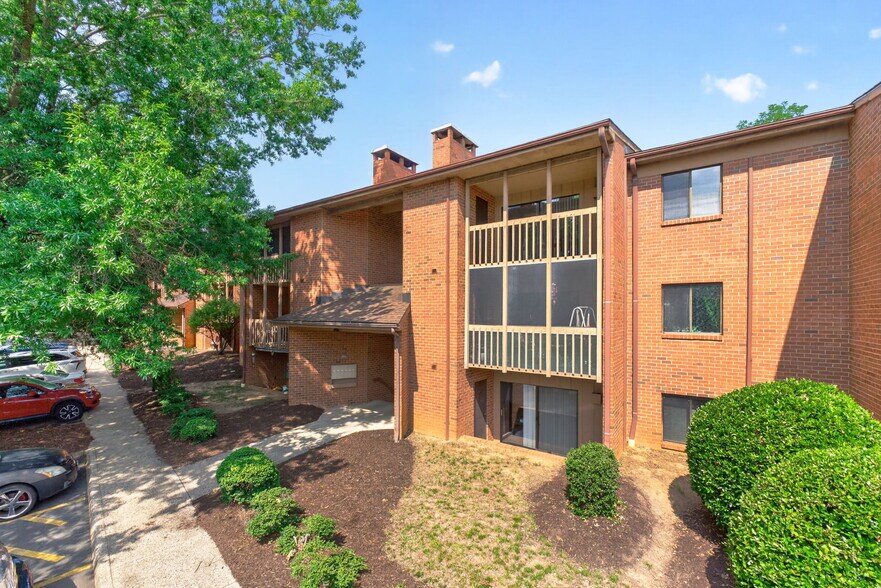 More Photos Of 125 Turtle Creek Rd, Charlottesville Apartments For Sale