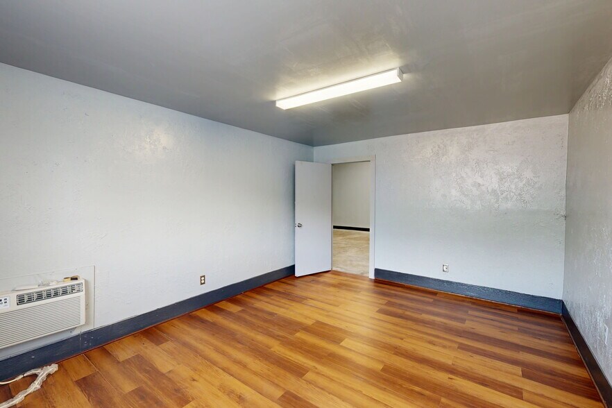 Primary Photo Of 7676 N I-45, Houston Unknown For Lease