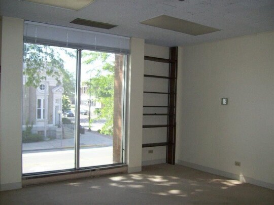 More Photos Of 130 S State St, Belvidere Office For Lease