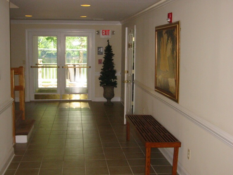 More Photos Of 33 S Delaware Ave, Yardley Office Residential For Lease