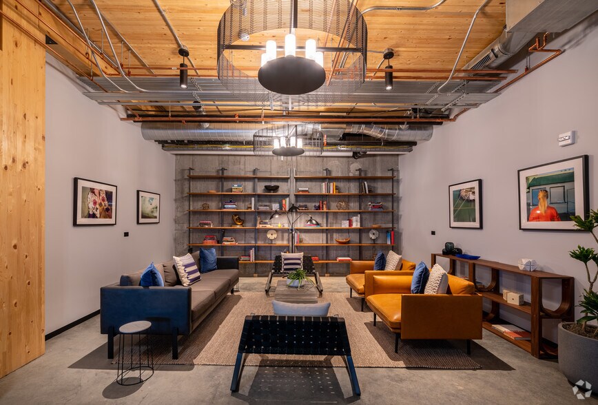 More Photos Of 323 Washington Ave N, Minneapolis Loft Creative Space For Lease