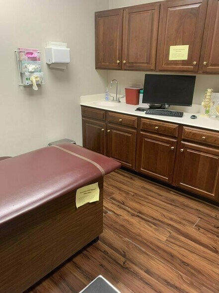 More Photos Of 550 Highway 85 N, Niceville Medical For Lease