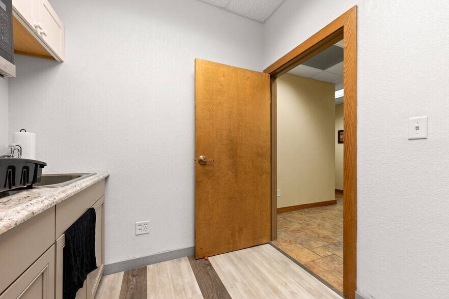 More Photos Of 136 W Main St, Trinidad Office For Sale