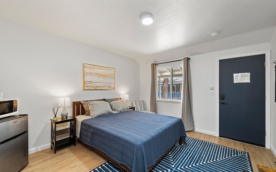 More Photos Of 3918 Pioneer Trl, South Lake Tahoe Hotel For Sale