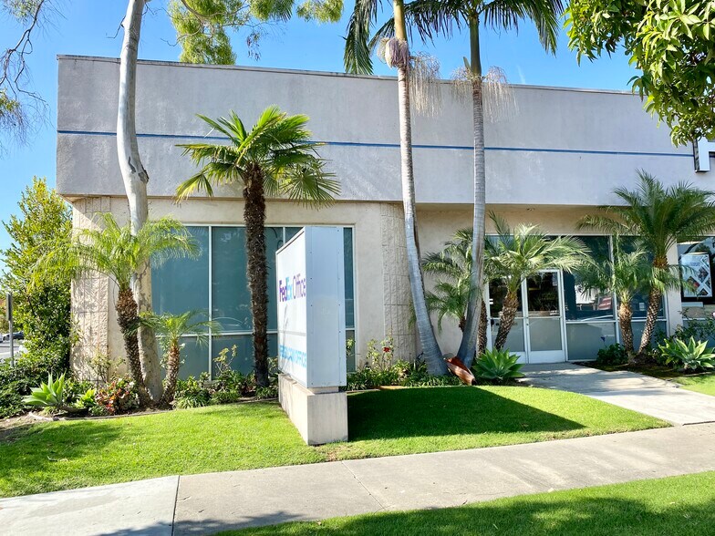 More Photos Of 23325 Hawthorne Blvd, Torrance Freestanding For Sale