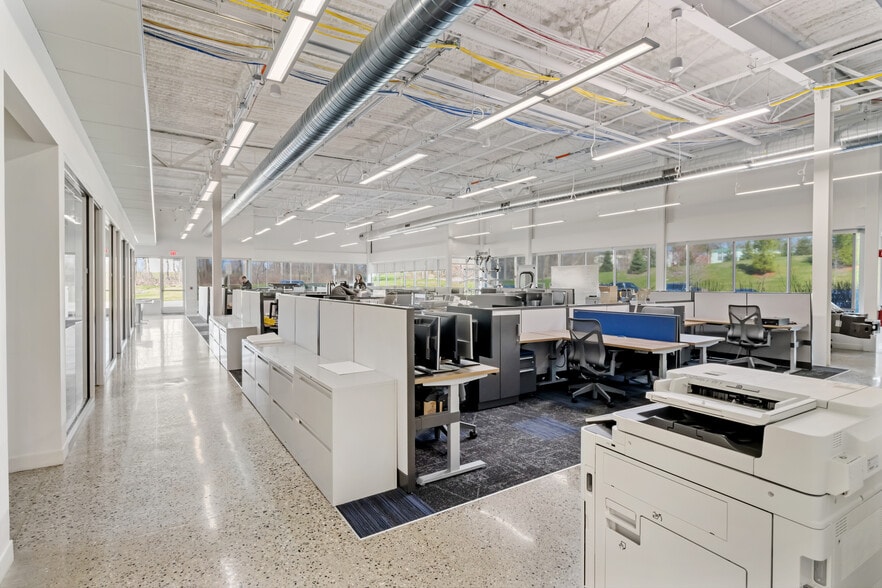 More Photos Of 40000 Grand River Ave, Novi Unknown For Lease