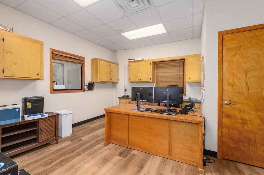 More Photos Of 4599 US Highway 84 W, Timpson Specialty For Sale