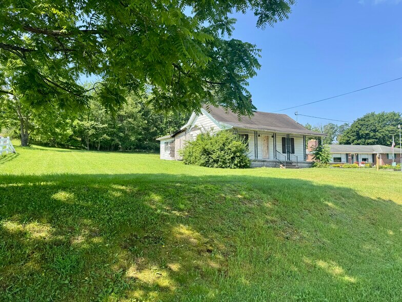 More Photos Of 1388 Ritter Dr, Daniels Freestanding For Sale