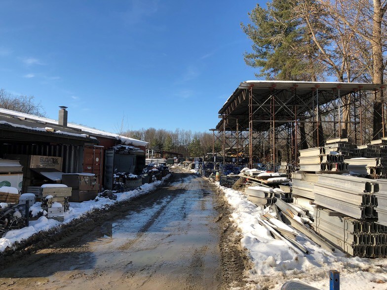 More Photos Of 15-45 Ocallaghan Ln, Red Hook Warehouse For Sale