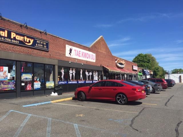 More Photos Of 182-194 Merritts Rd, Farmingdale Unknown For Lease