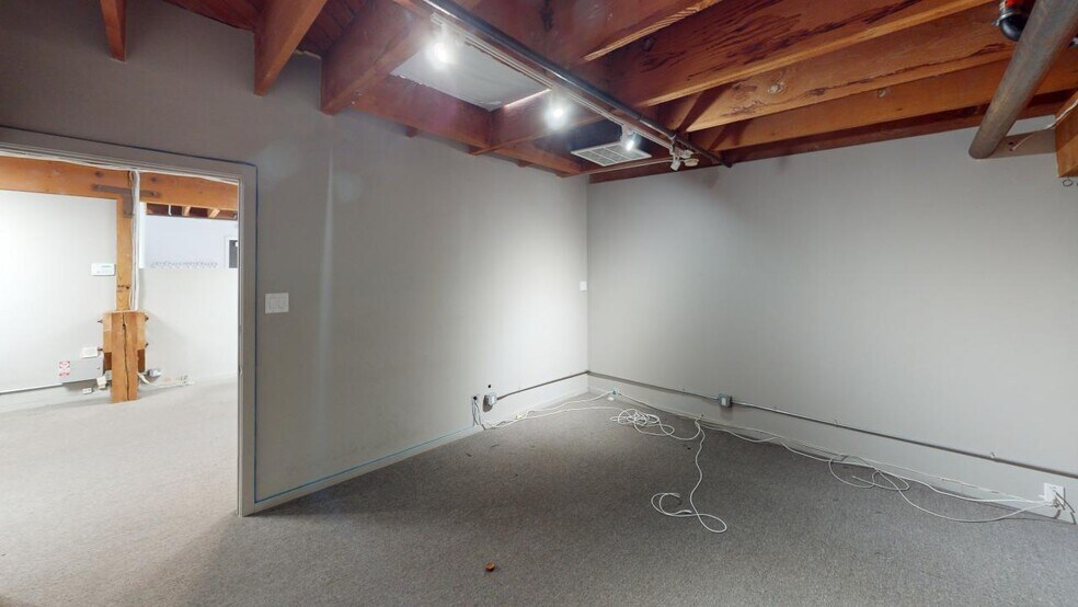 More Photos Of 1015 Battery St, San Francisco Office For Lease