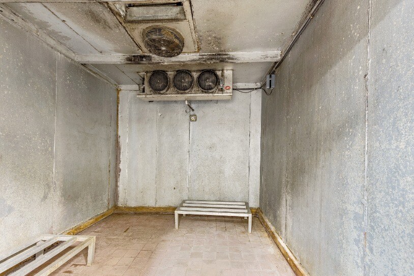 More Photos Of 4840 Strauss Ave, Indian Head Restaurant For Lease