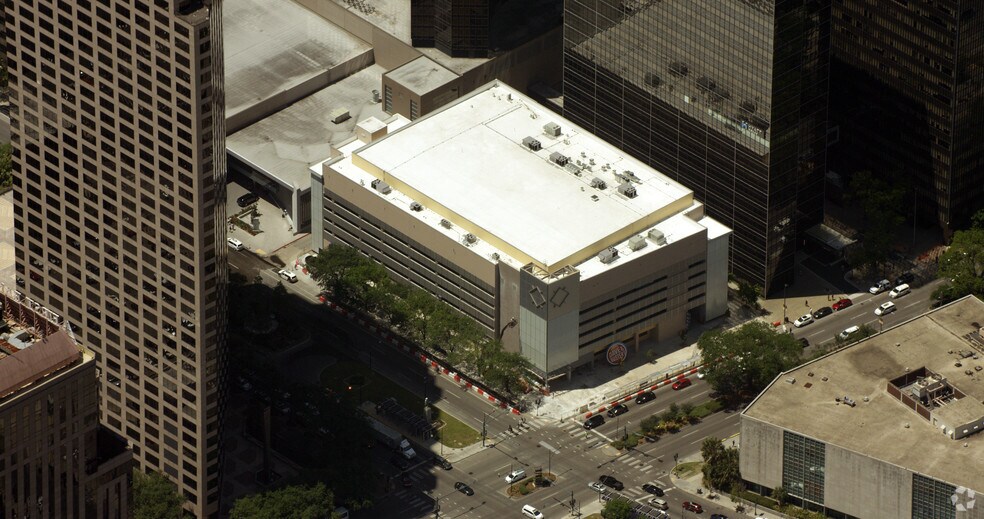 More Photos Of 1200 Poydras St, New Orleans Freestanding For Sale