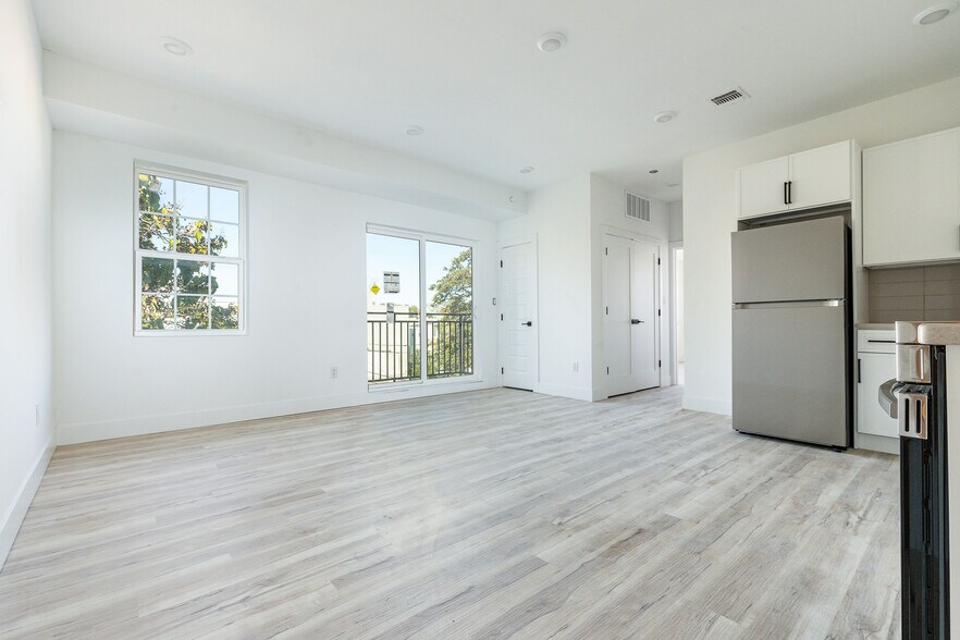 More Photos Of 809 Diamond St, Philadelphia Apartments For Sale