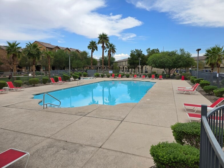 More Photos Of 4300 N Lamont St, Las Vegas Apartments For Sale