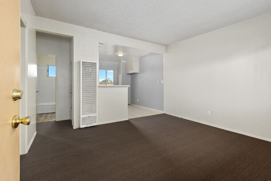 More Photos Of 2321 3rd Ave, Los Angeles Apartments For Sale