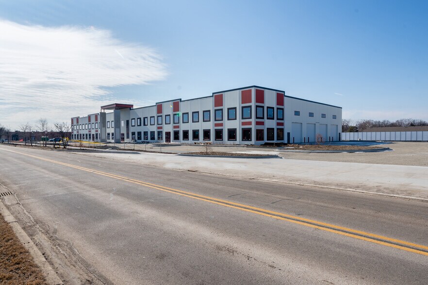 More Photos Of 4514 Western ave, Lisle Industrial For Lease