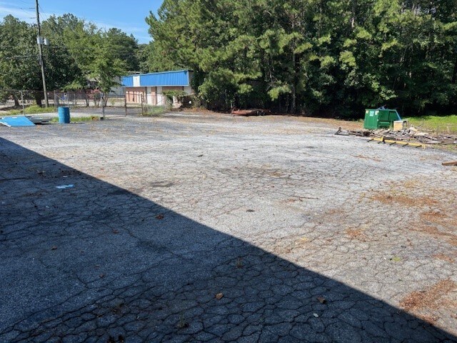 More Photos Of 1512 Commercial Ct, Jonesboro Warehouse For Sale