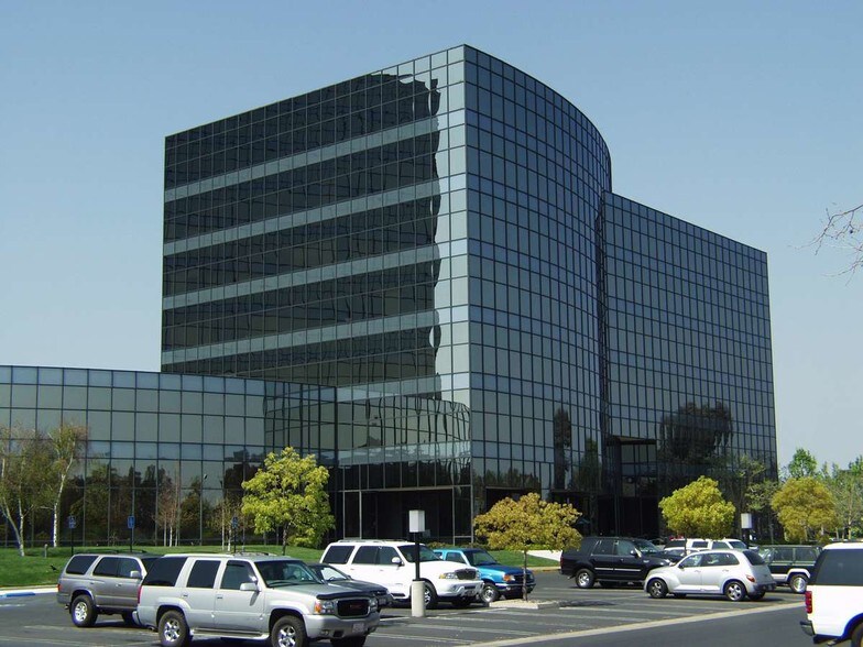 More Photos Of 5000 Birch St, Newport Beach Office For Lease