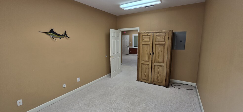 More Photos Of 2210 N Main St, Daphne Office For Sale