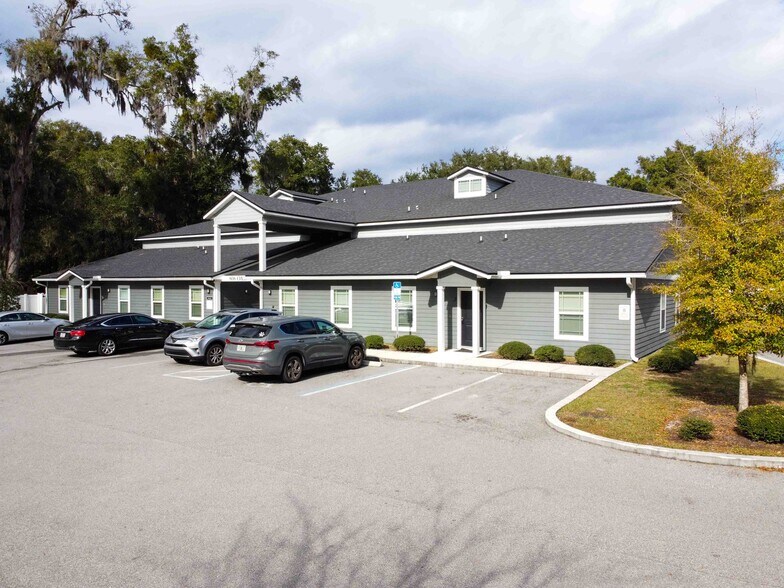 More Photos Of 806 Oak St, Green Cove Springs Apartments For Sale
