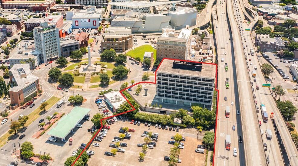 More Photos Of 1055 Saint Charles Ave, New Orleans Office Residential For Sale