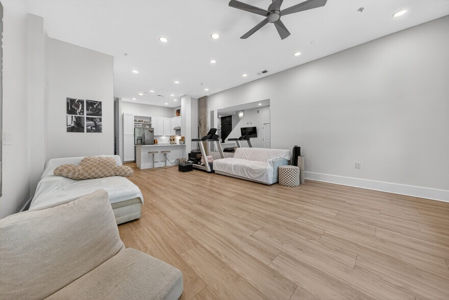 More Photos Of 444 S Blount St, Raleigh Apartments For Sale