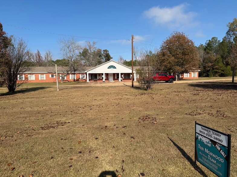 Primary Photo Of 7470 TX-154, Marshall Specialty For Sale