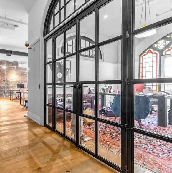 More Photos Of 761 Queen St W, Toronto General Retail For Sale