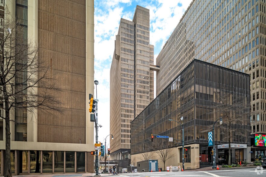 More Photos Of 233 Peachtree St NE, Atlanta Unknown For Lease