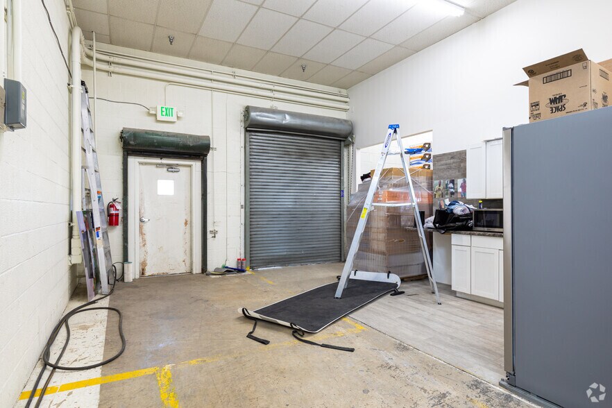 More Photos Of 3225 Washington Blvd, Ogden Storefront For Sale