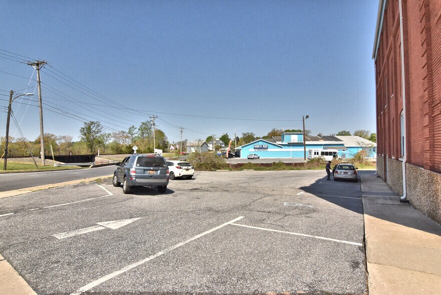 More Photos Of 125 Causey Ave, Milford Office For Sale