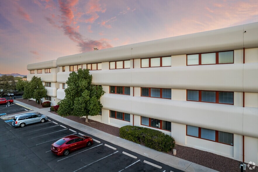 More Photos Of 310 S Williams Blvd, Tucson Office For Lease