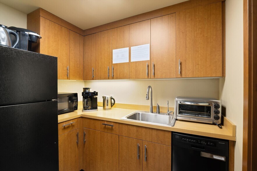 More Photos Of , Carbondale Office For Sale