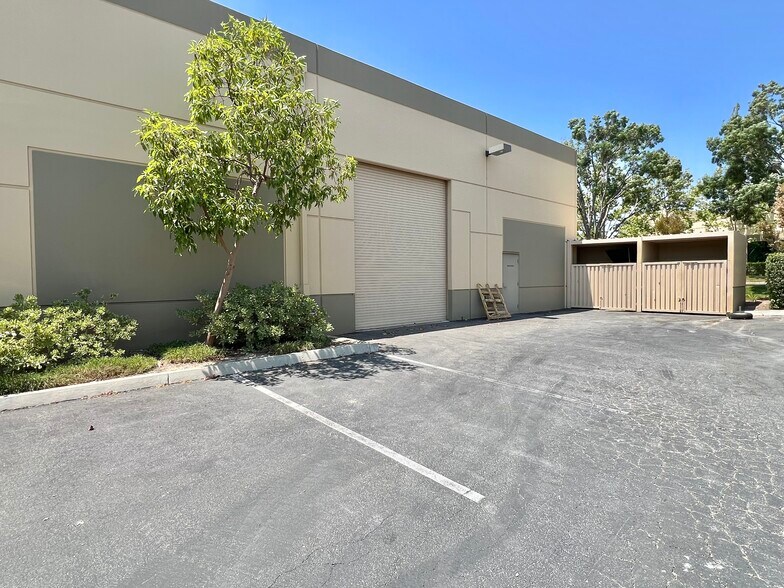 More Photos Of 26465 Summit Cir, Santa Clarita Warehouse For Lease