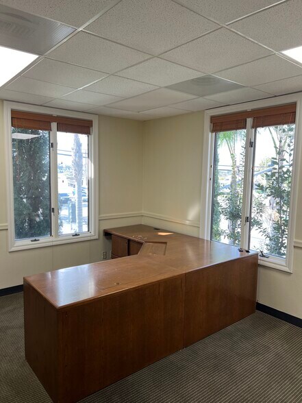 More Photos Of 1675 N Main St, Orange Medical For Lease