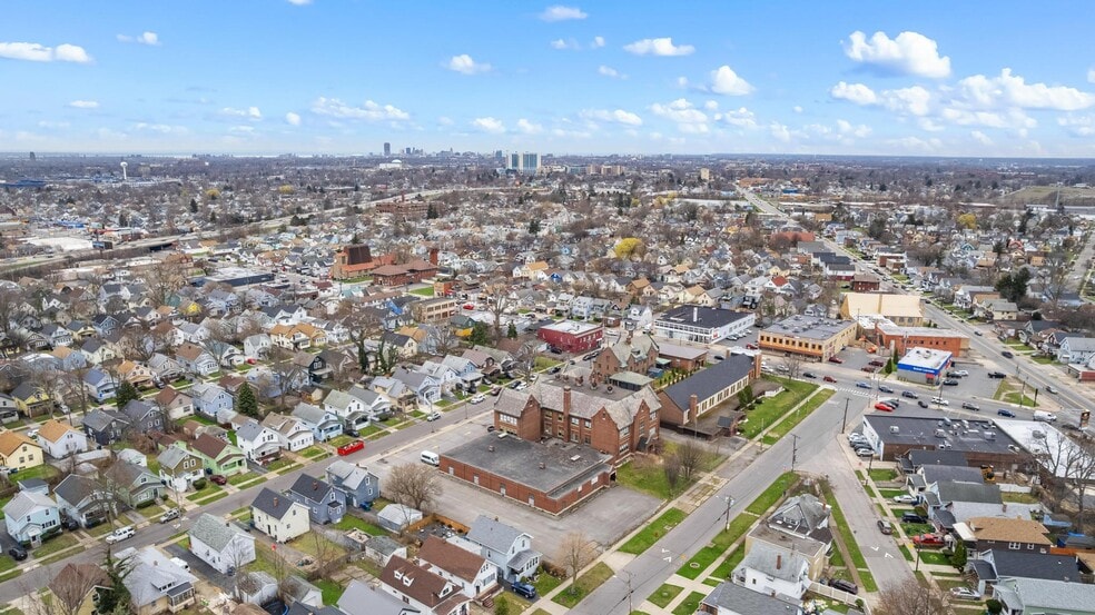 More Photos Of 21 Davidson Ave, Buffalo Schools For Sale