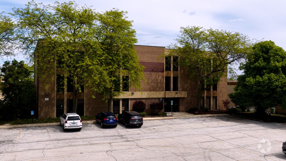 Primary Photo Of 17926 S Halsted St, Homewood Office For Sale